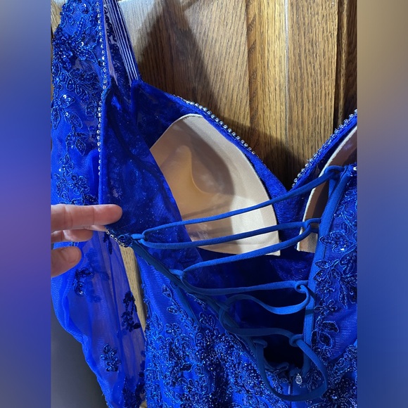 Morilee 47004 sequin lace corseted dress *size 10* - Picture 7 of 9